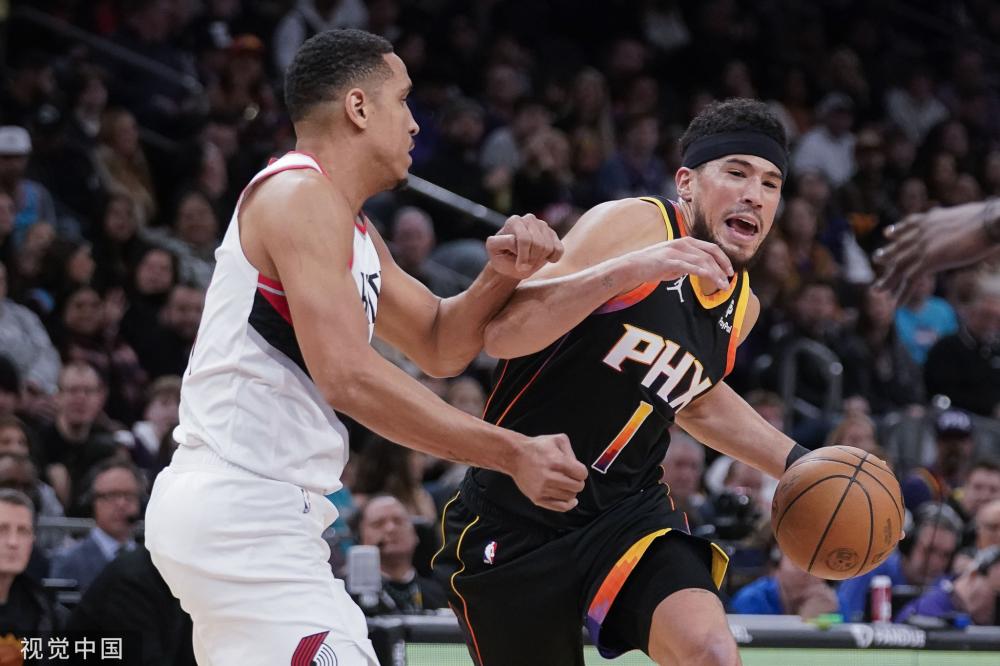 NBA：五人上双 火箭队110-99独行侠队.